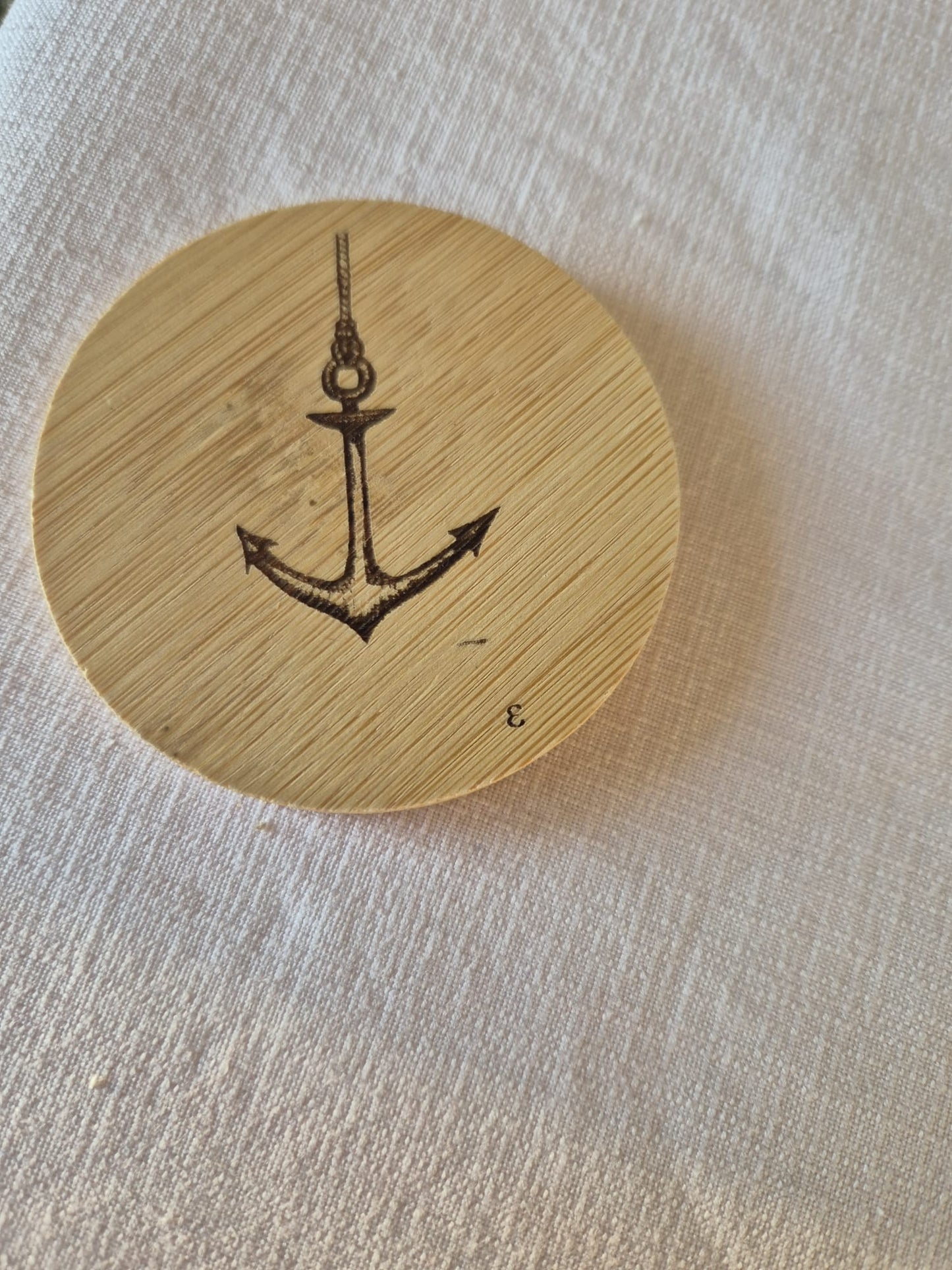 Miroir de poche gravé